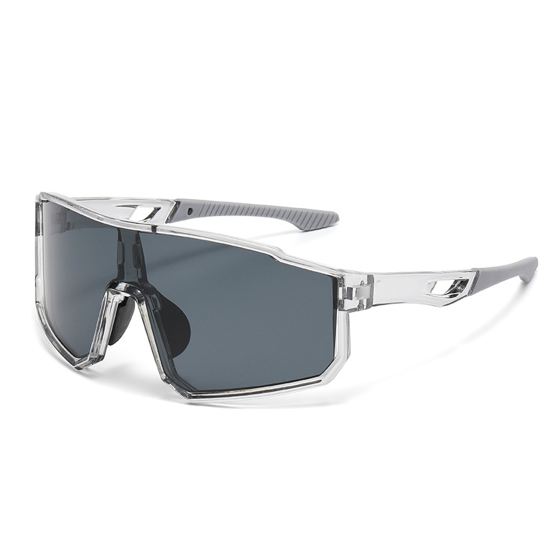 πΆοΈ Polarized Sports Sunglasses for Men and Women β UV400 Protection and Tinted Mirrored Lenses π