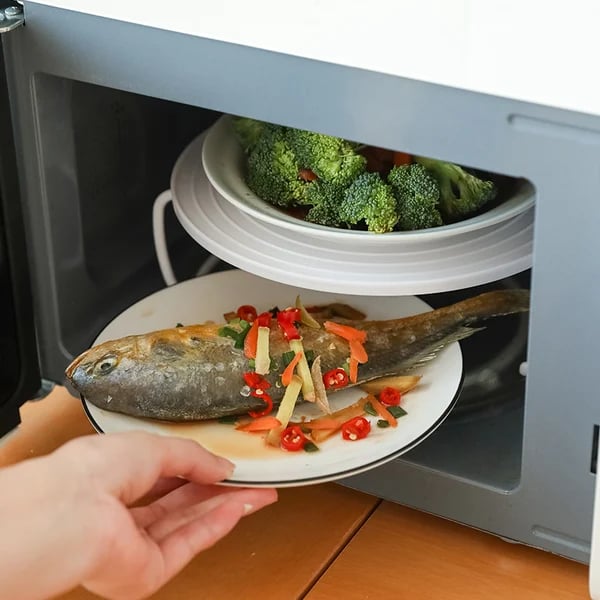 📢🍽️ 50% off for a limited time ⏰ Foldable microwave tray