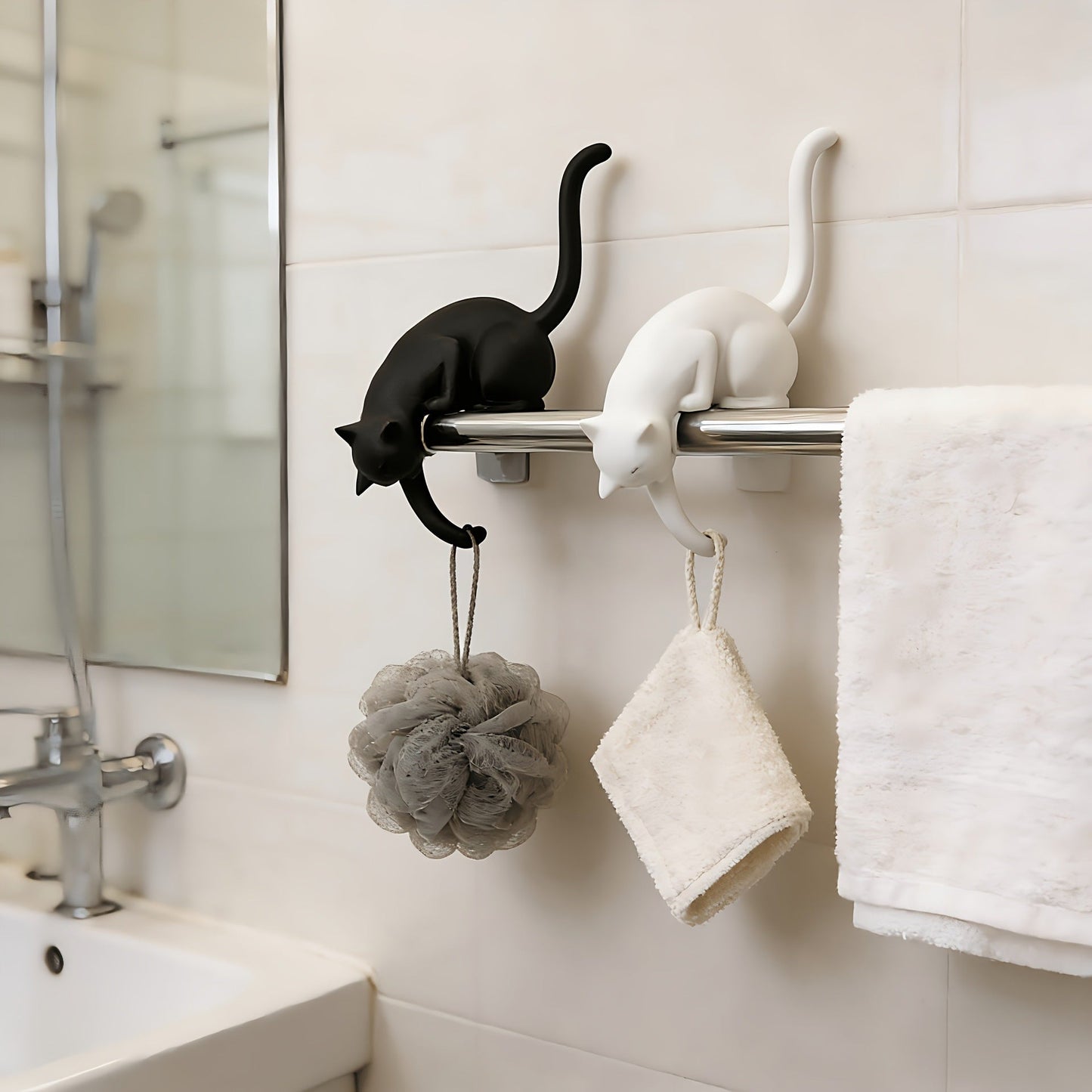 🐈‍Cute cat figurine for the bookshelf with LED light - Cute decoration for the bookshelf and practical key hook